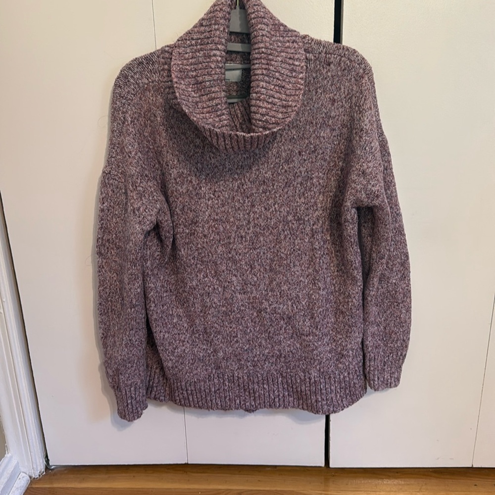 Old navy purple sweater size medium